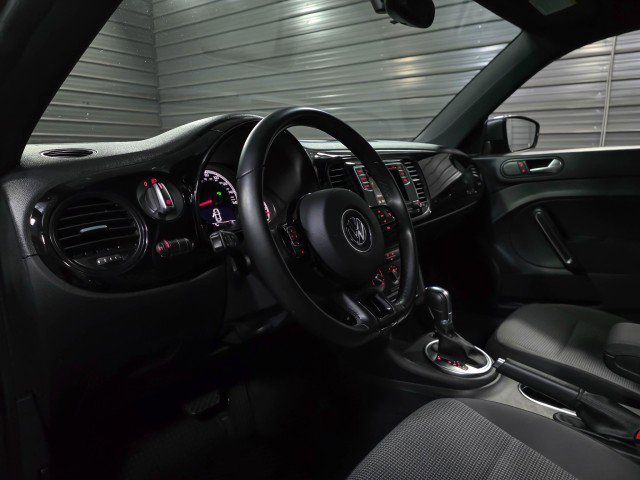 Used 2019 Volkswagen Beetle 2.0T S image 10