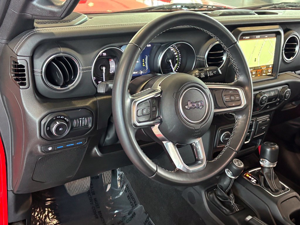 Used 2022 Jeep Wrangler Unlimited Sahara AWD/4WD image 18
