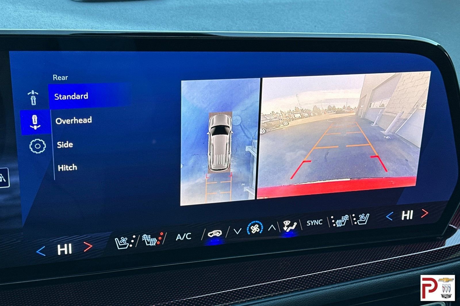 Certified 2024 Chevrolet Traverse RS image 23