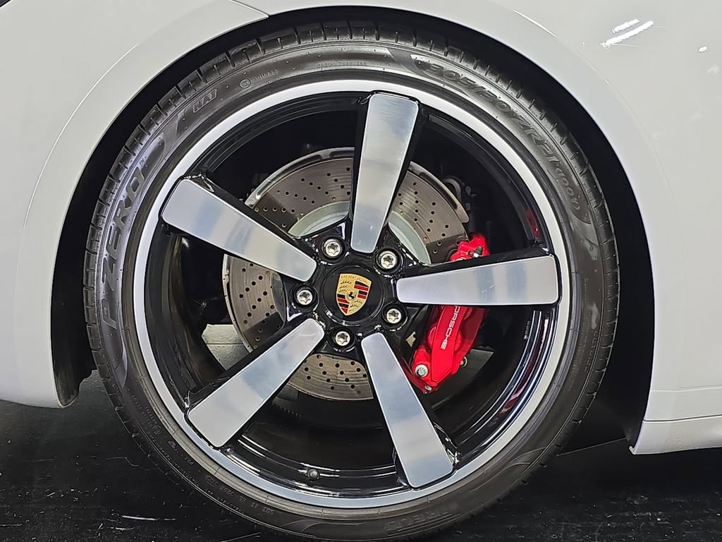Used 2024 Porsche 911 Carrera S RWD image 29