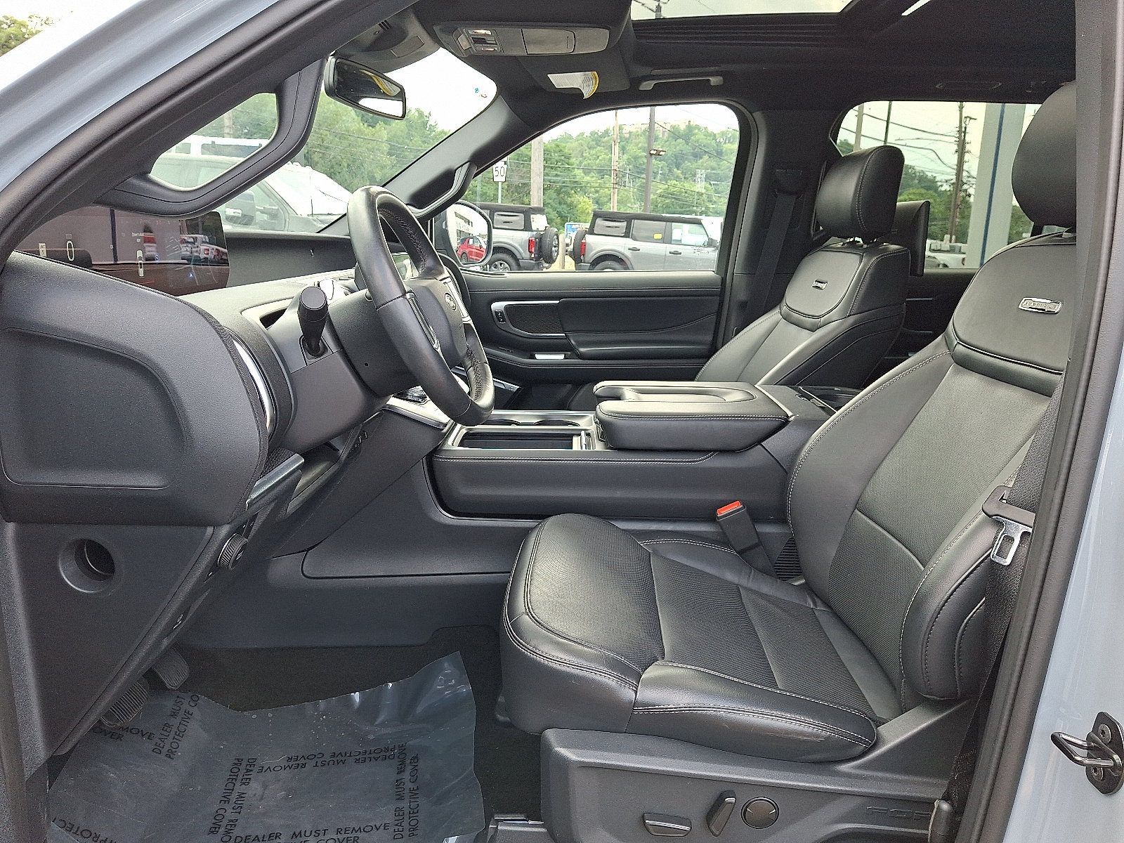 Used 2026 Ford Expedition Max Platinum w/ Stealth Performance Package AWD/4WD image 15