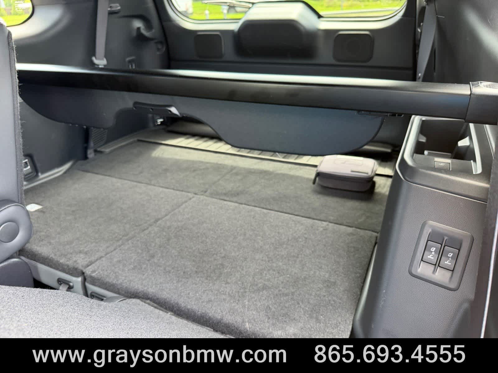 Used 2024 Lexus GX 550 w/ Accessory Package (2T) AWD/4WD image 17