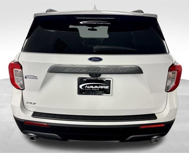 Used 2023 Ford Explorer XLT w/ Equipment Group 202A image 8