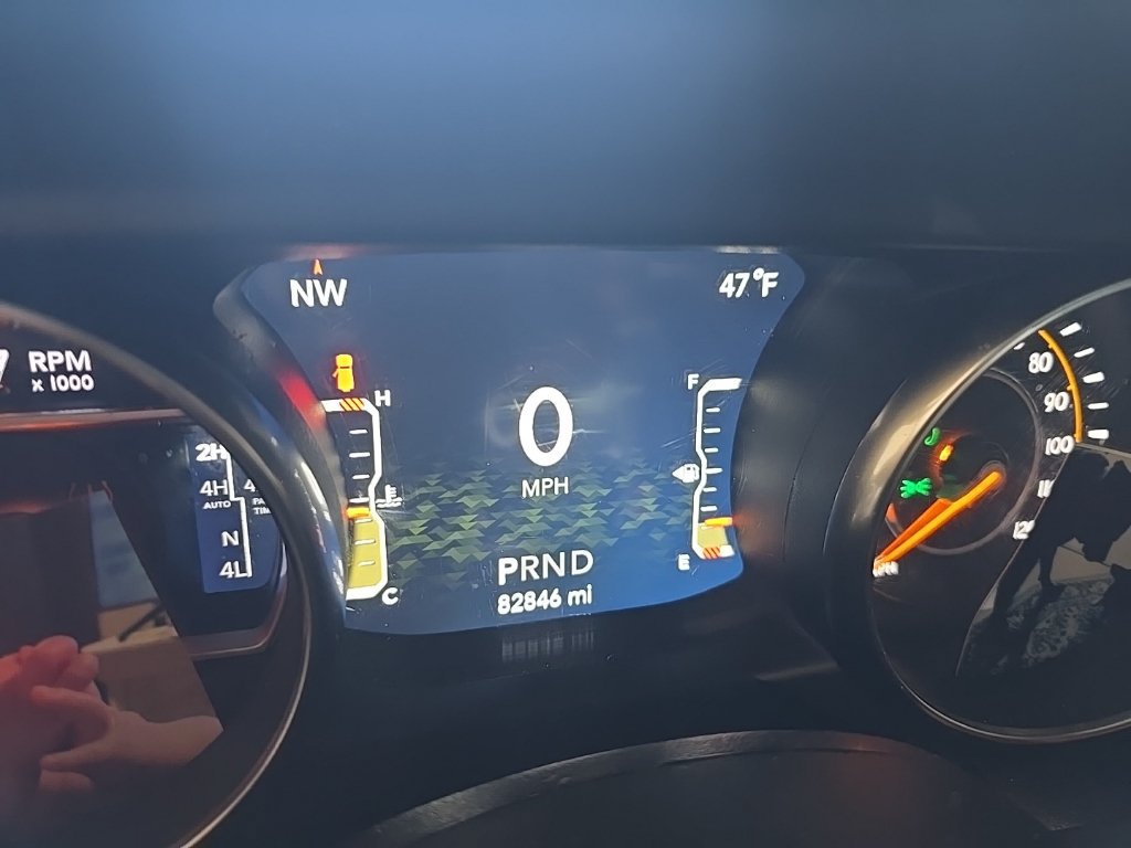 Used 2020 Jeep Wrangler Unlimited Sahara w/ Advanced Safety Group AWD/4WD image 7