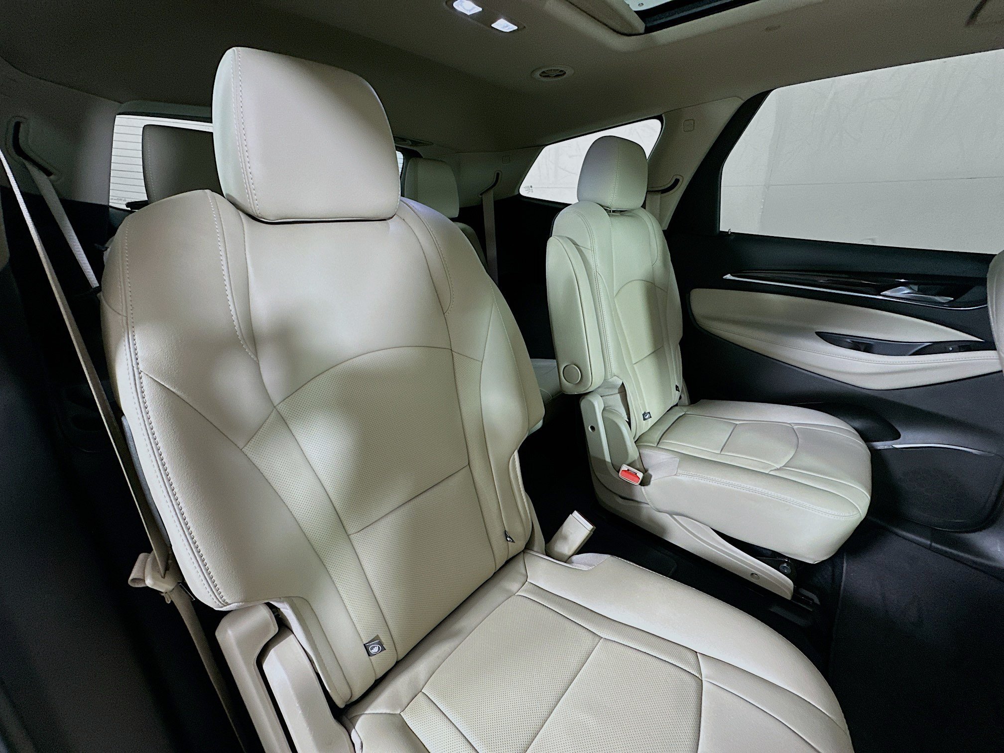 Used 2021 Buick Enclave Premium w/ Sun and Sites Package FWD image 28