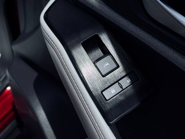 Used 2022 Nissan Rogue SV AWD/4WD image 15