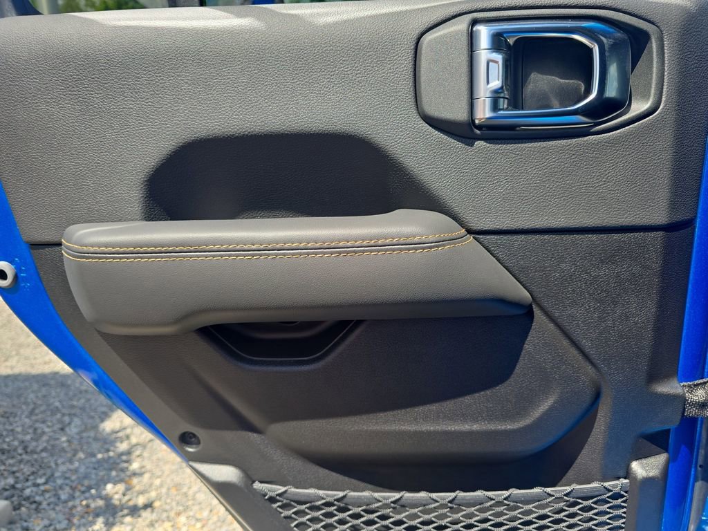 New 2025 Jeep Wrangler Unlimited Rubicon 392 image 25