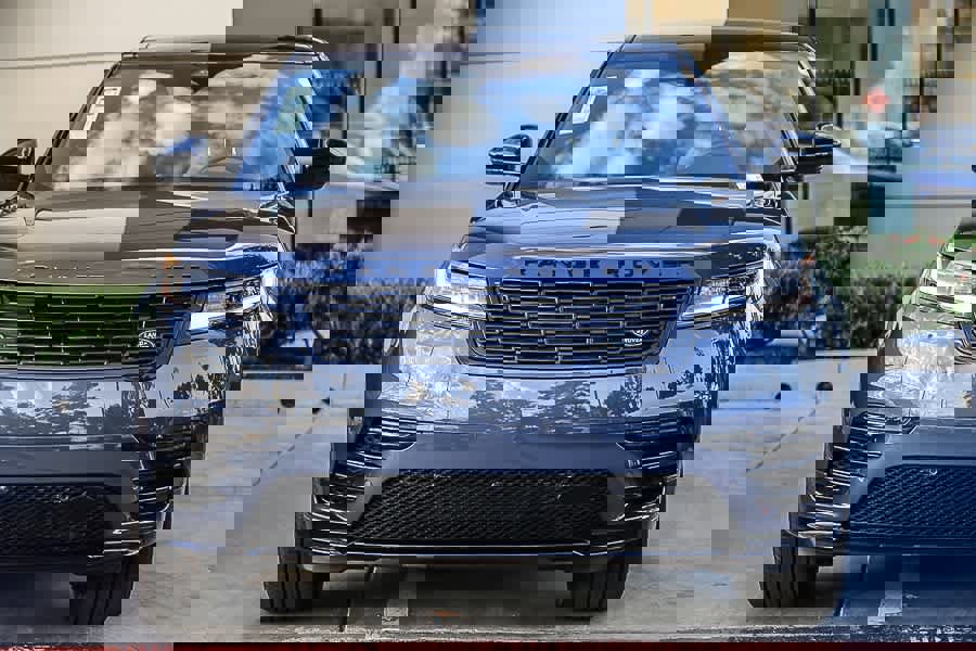New 2026 Land Rover Range Rover Velar Dynamic SE image 2