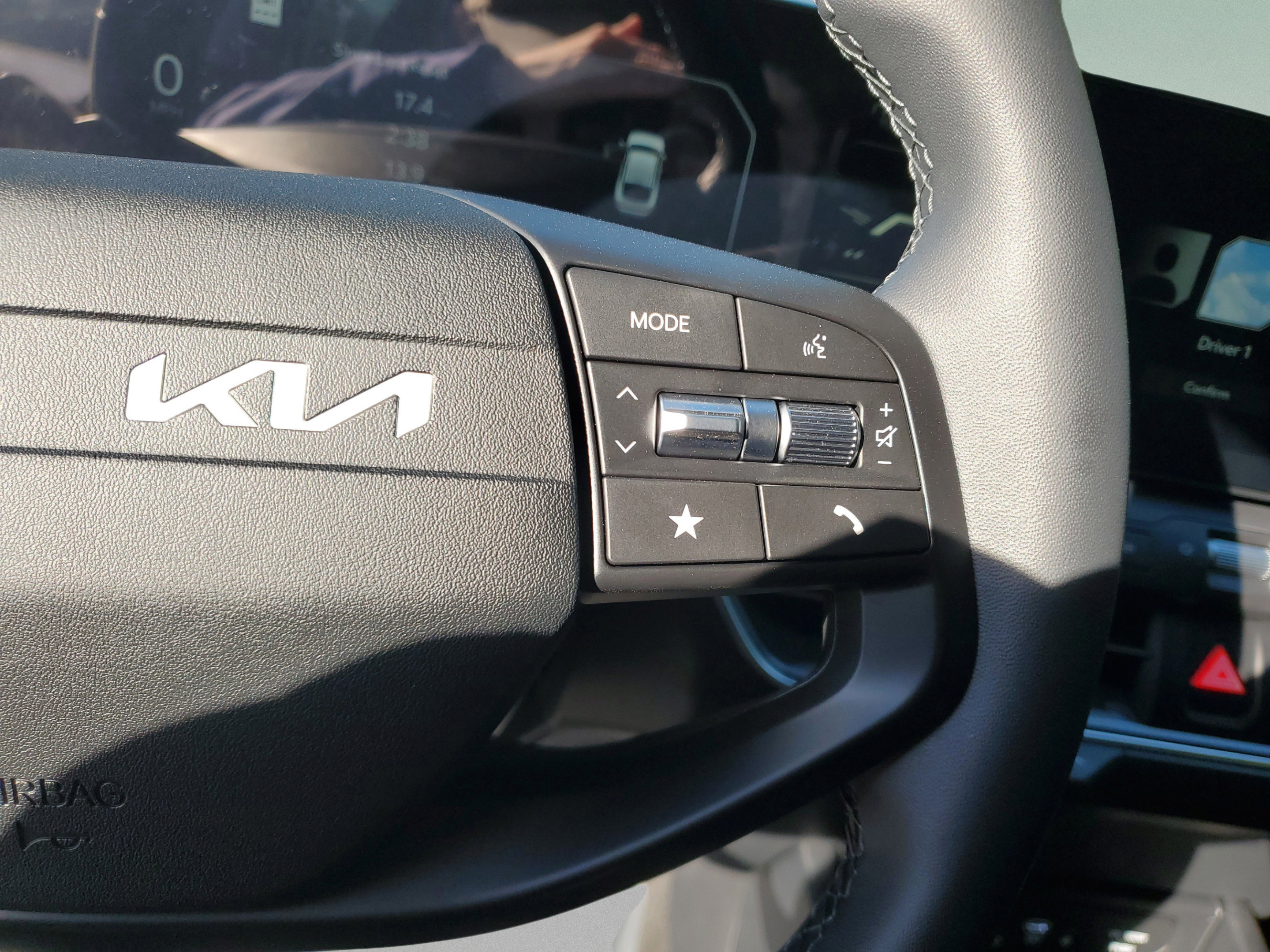 New 2025 Kia K4 EX FWD image 9