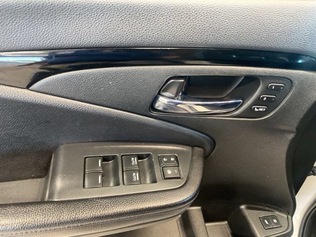 Used 2016 Honda Pilot Elite image 31