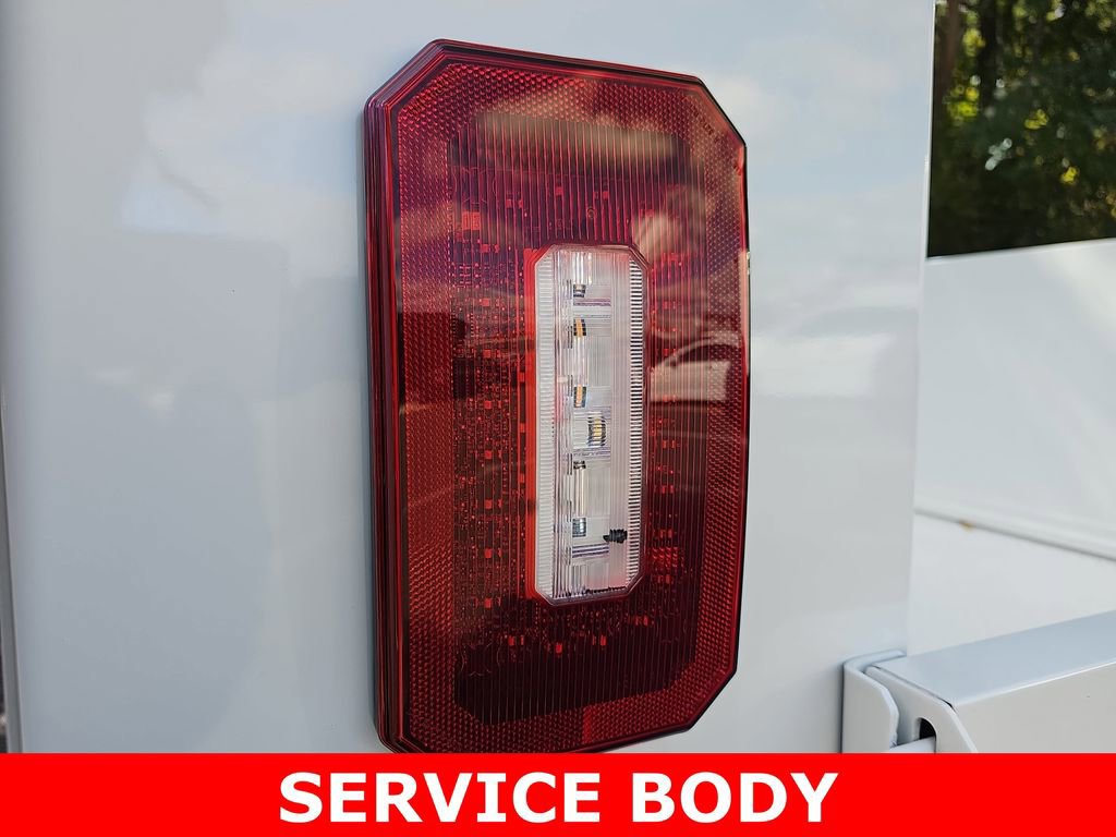 Used 2024 RAM 2500 Tradesman w/ Chrome Appearance Group image 29