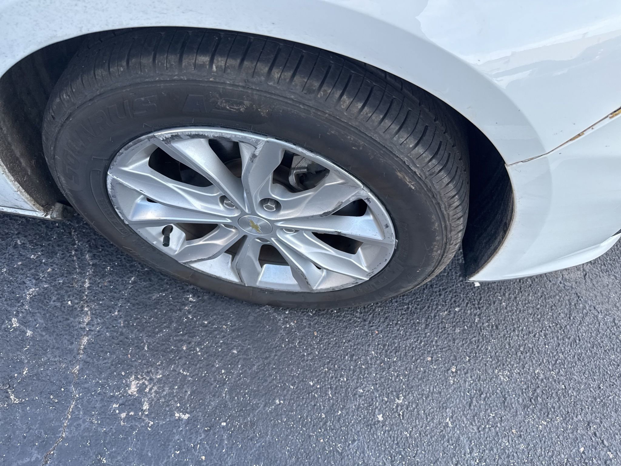 Used 2021 Chevrolet Malibu LT image 3