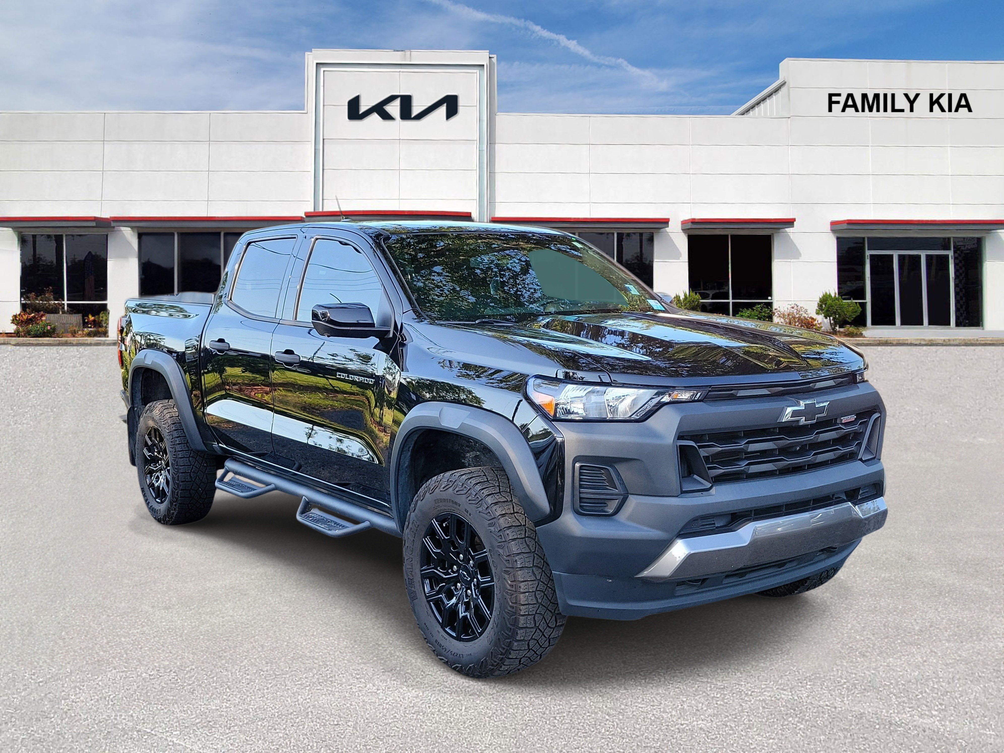 Used 2023 Chevrolet Colorado Trail Boss w/ LPO, Flex Utility Package