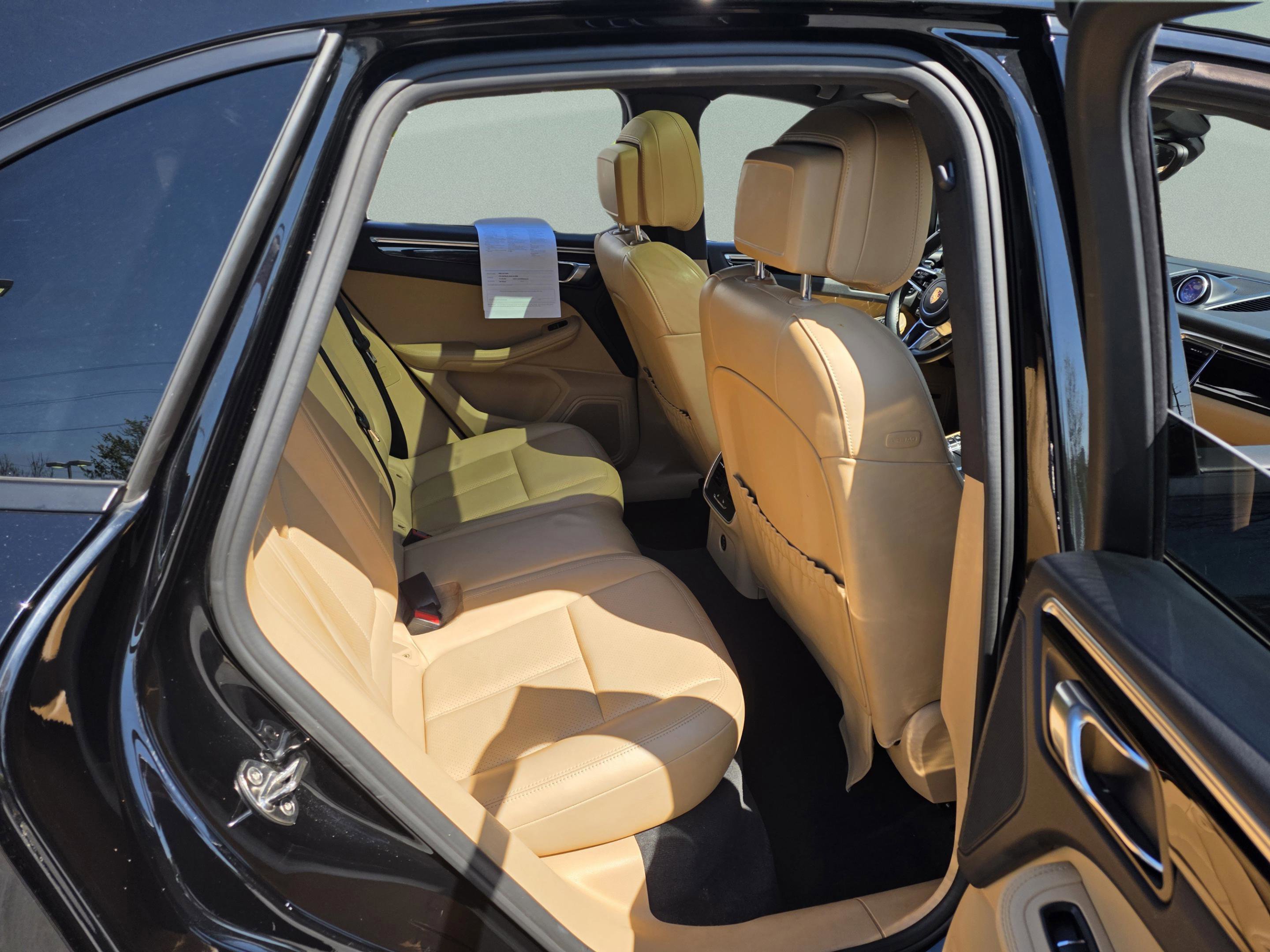 Used 2018 Porsche Macan image 17