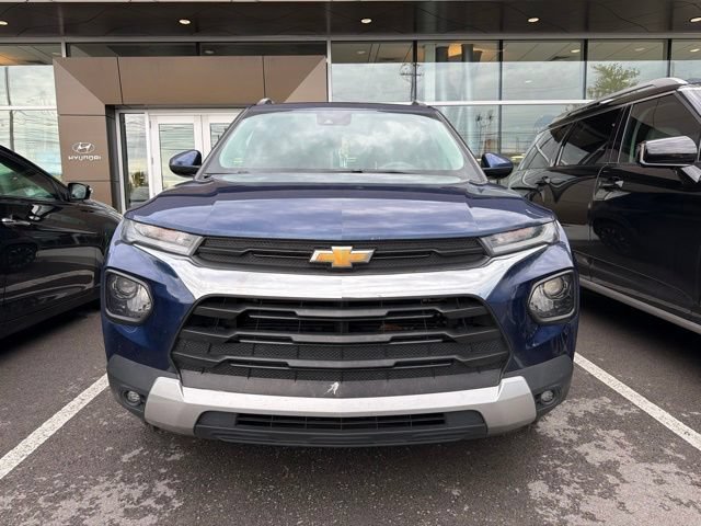 Used 2022 Chevrolet TrailBlazer LT FWD image 2