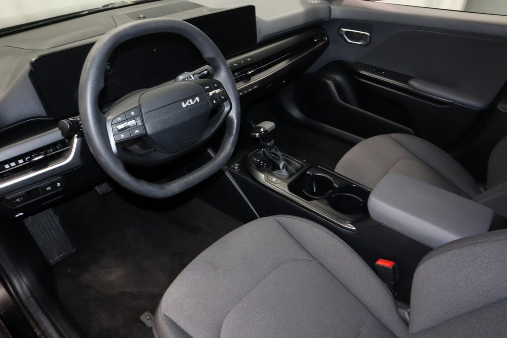 Used 2025 Kia K4 LX image 25