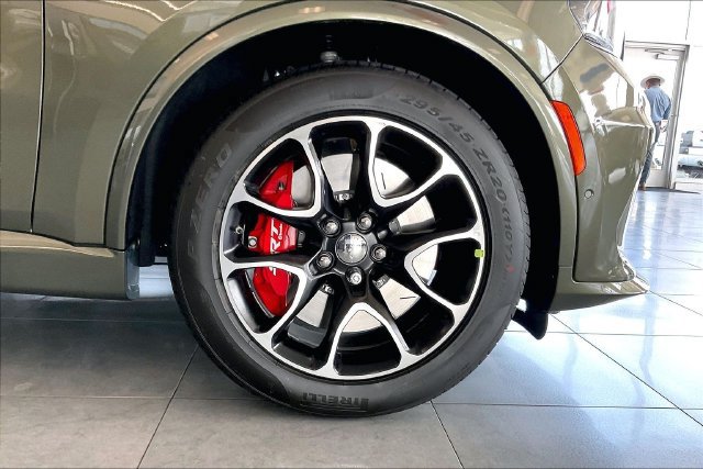 New 2026 Dodge Durango SRT Hellcat w/ 3rd Row Seating Group AWD/4WD image 10
