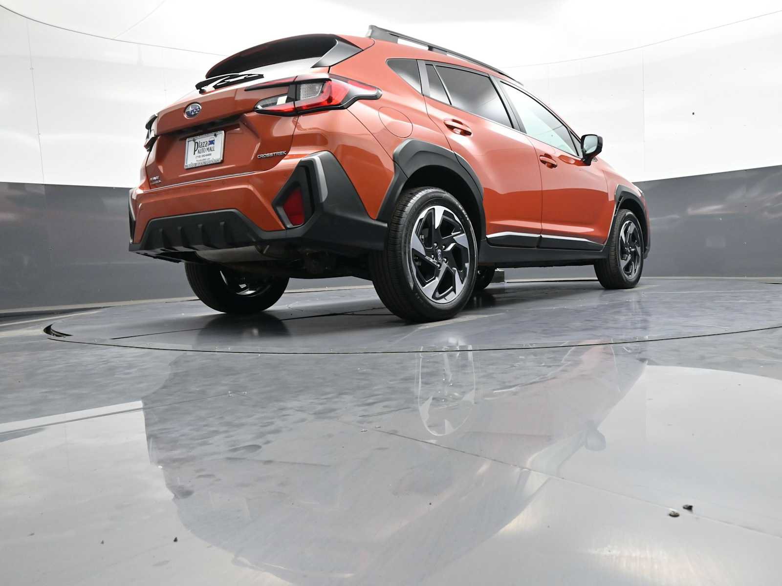 Used 2024 Subaru Crosstrek 2.5i Limited AWD/4WD image 30