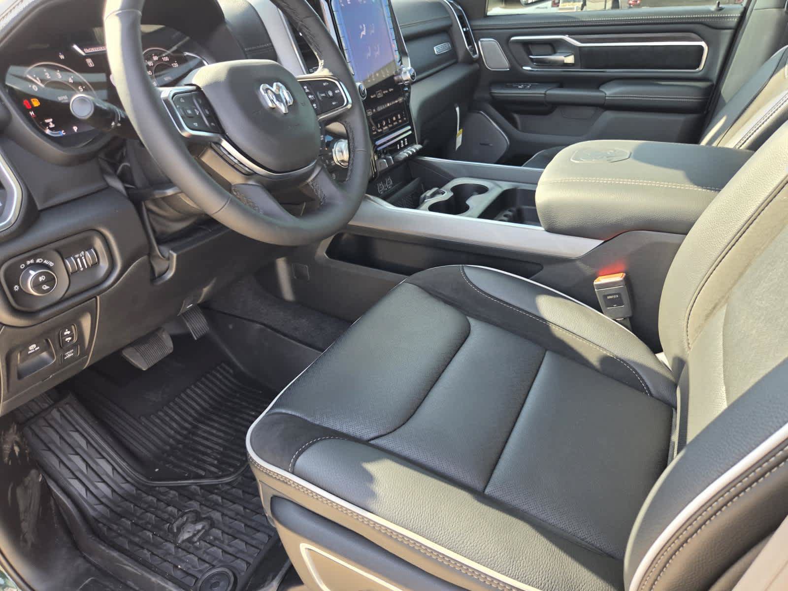 New 2027 RAM 1500 Laramie w/ Night Edition AWD/4WD image 14