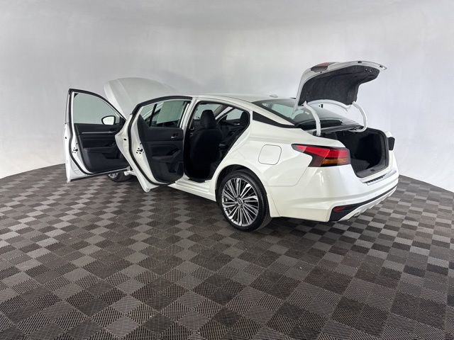 Used 2023 Nissan Altima 2.5 SL image 18