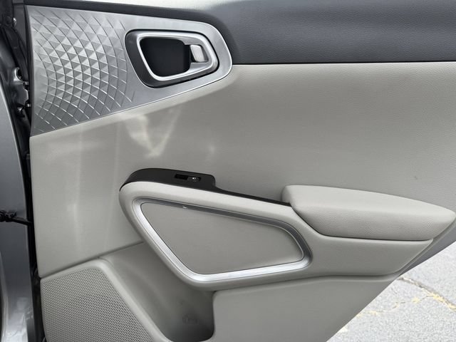 Certified 2023 Kia Soul LX w/ Option Group 015 FWD image 27