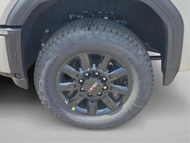 New 2026 GMC Sierra 2500 AT4 w/ AT4 Preferred Package AWD/4WD image 10