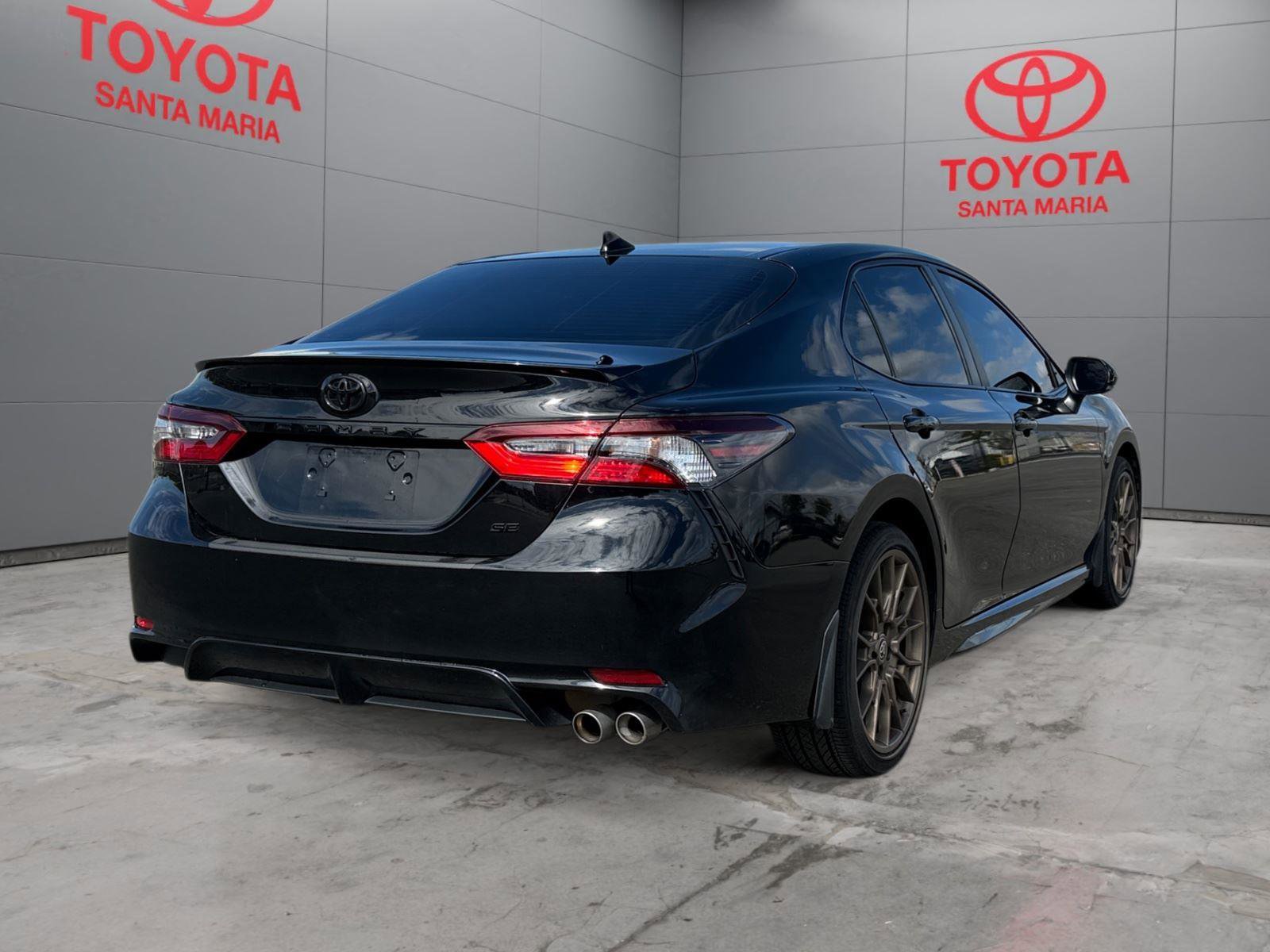 Used 2023 Toyota Camry SE FWD image 10