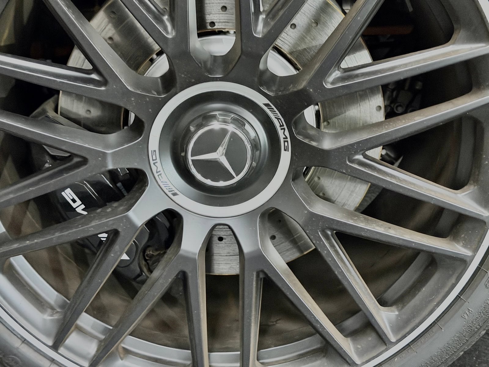 Used 2024 Mercedes-Benz SL 63 AMG 4MATIC image 17