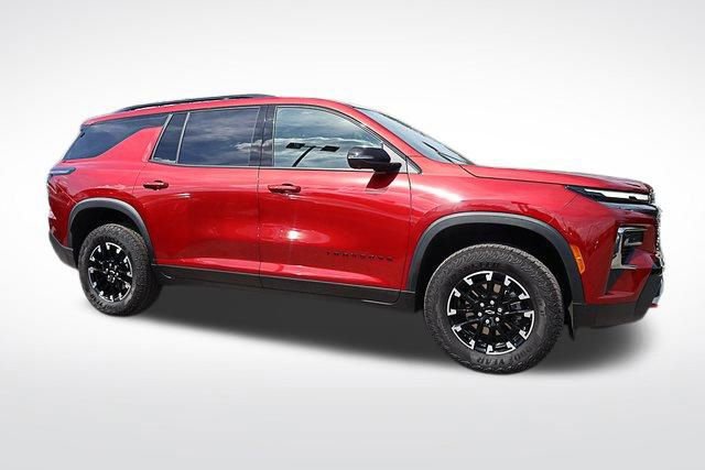 Used 2024 Chevrolet Traverse Z71 image 12