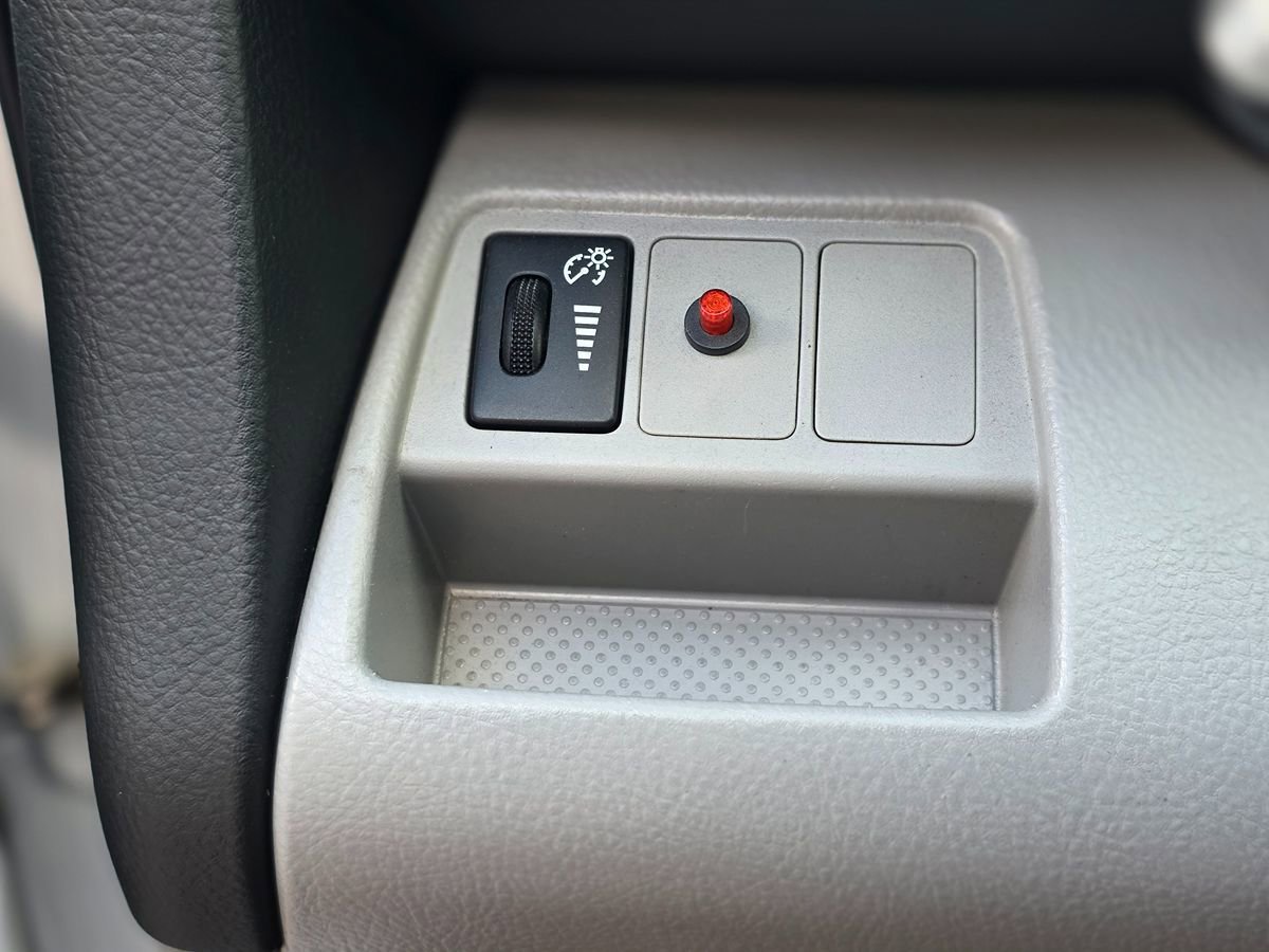 Used 2006 Toyota RAV4 2WD image 47