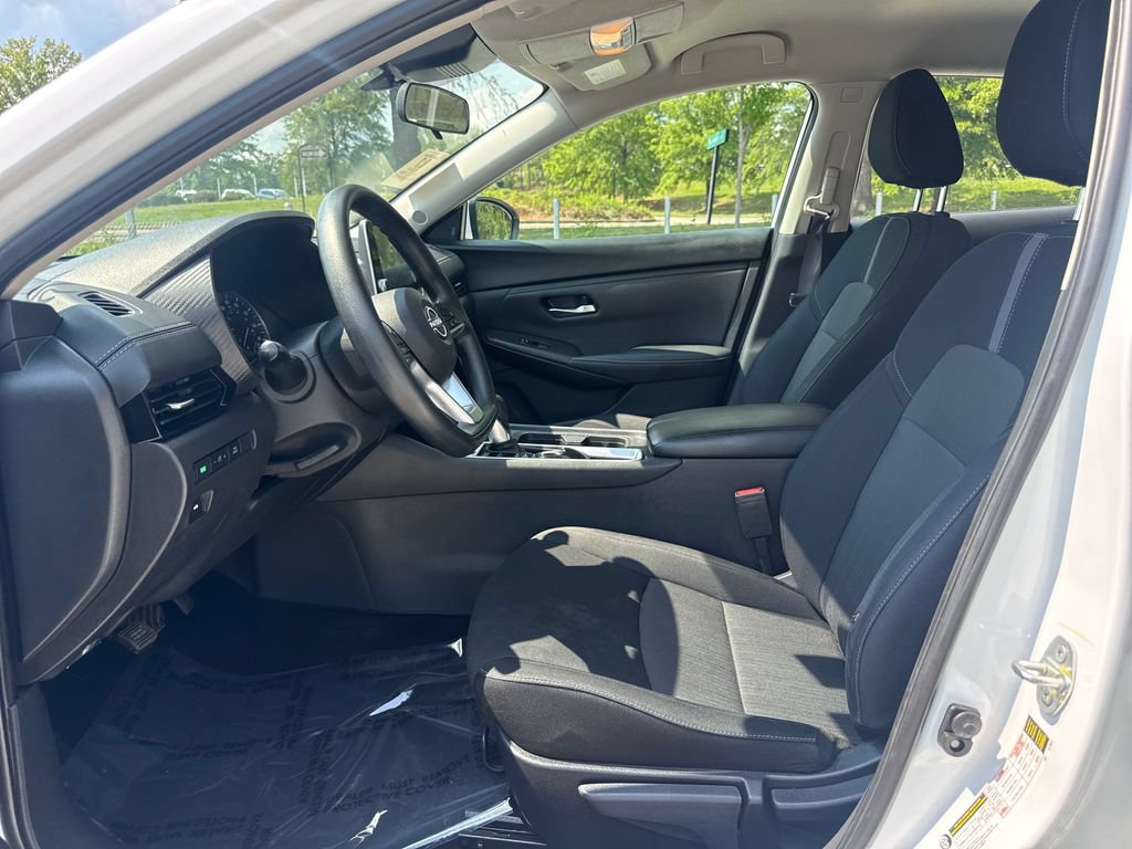 Used 2024 Nissan Sentra SV FWD image 12