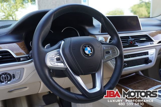 Used 2018 BMW 750i RWD image 92
