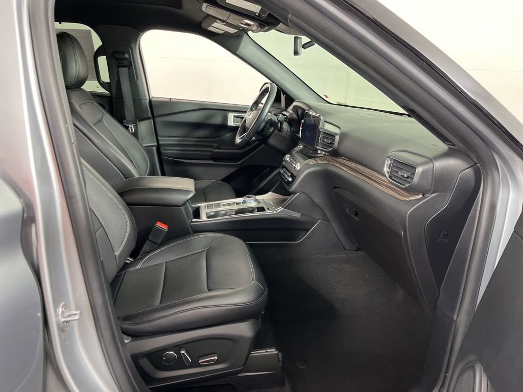 Used 2020 Ford Explorer Limited image 7