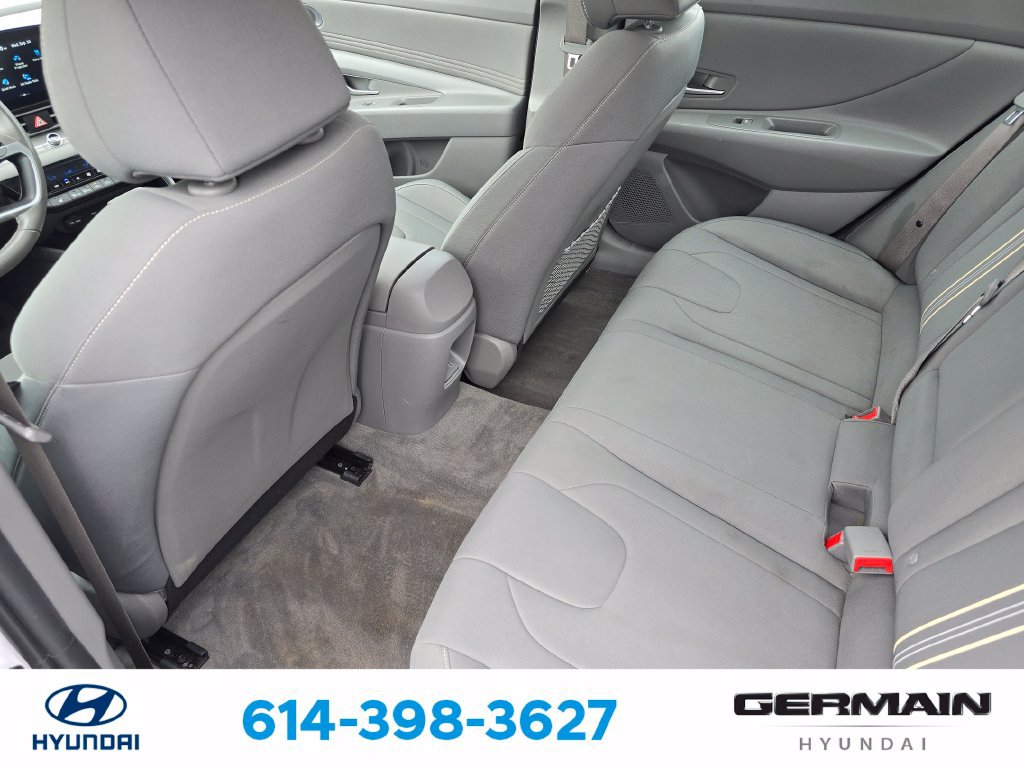 Used 2025 Hyundai Elantra SEL FWD image 20