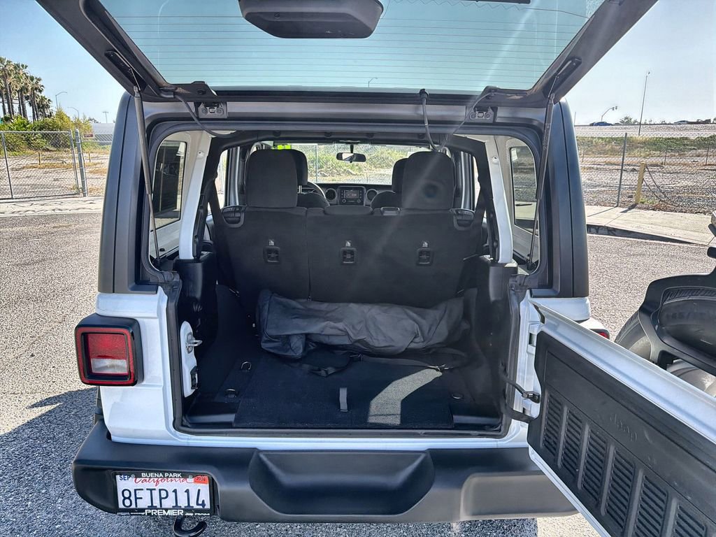 Used 2018 Jeep Wrangler Unlimited Sport S image 20