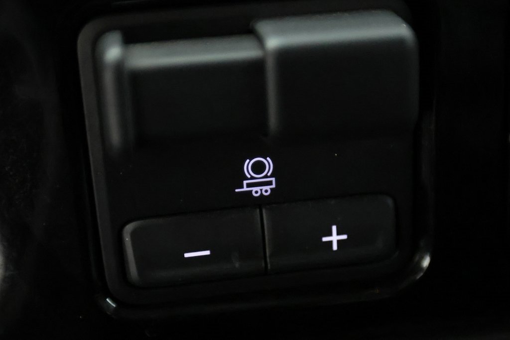 Used 2025 Chevrolet Silverado 3500 LTZ image 24