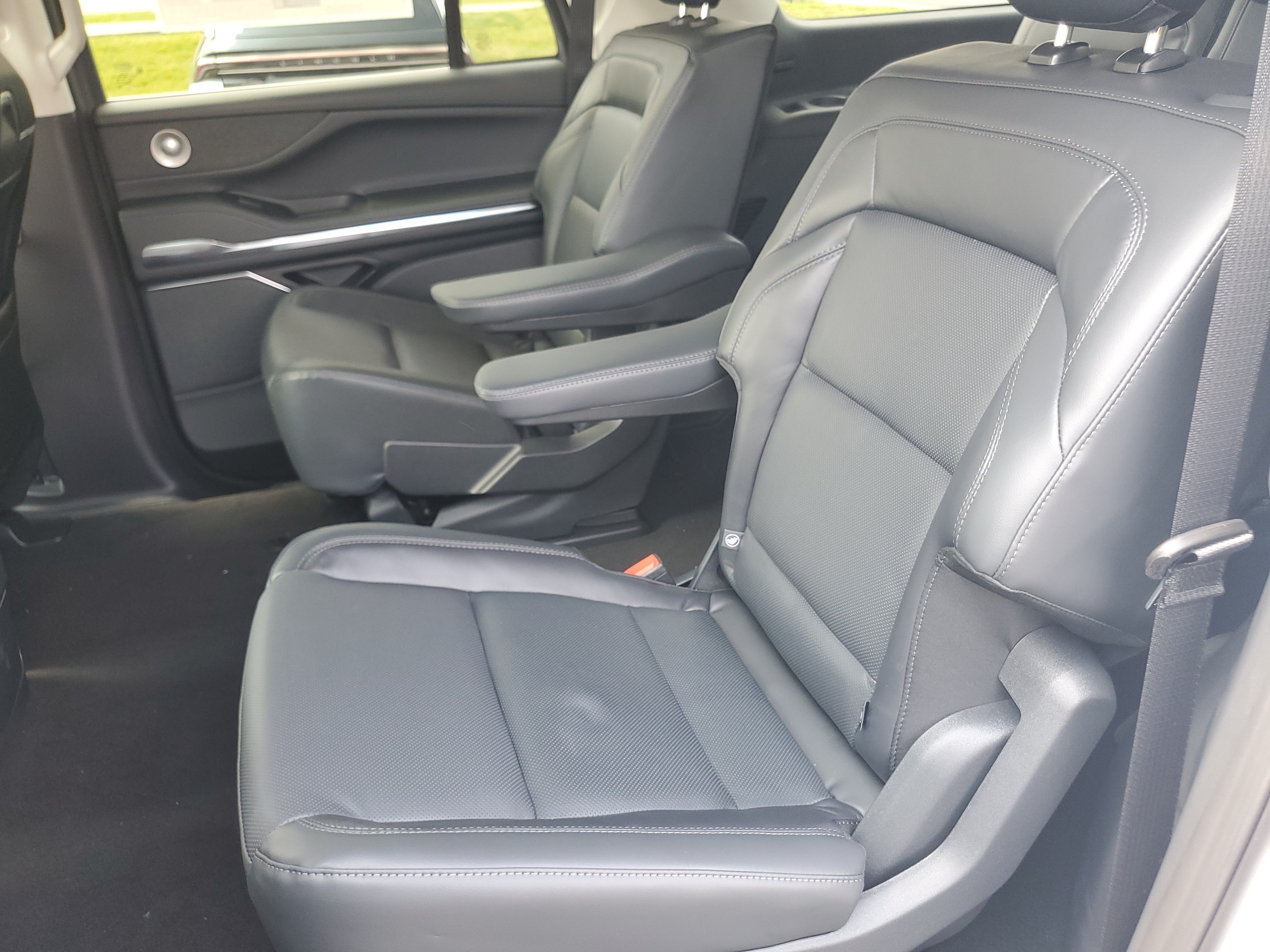 New 2027 Lincoln Navigator L Reserve AWD/4WD image 30