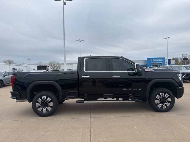 Used 2024 GMC Sierra 2500 Denali w/ Denali Reserve Package image 2