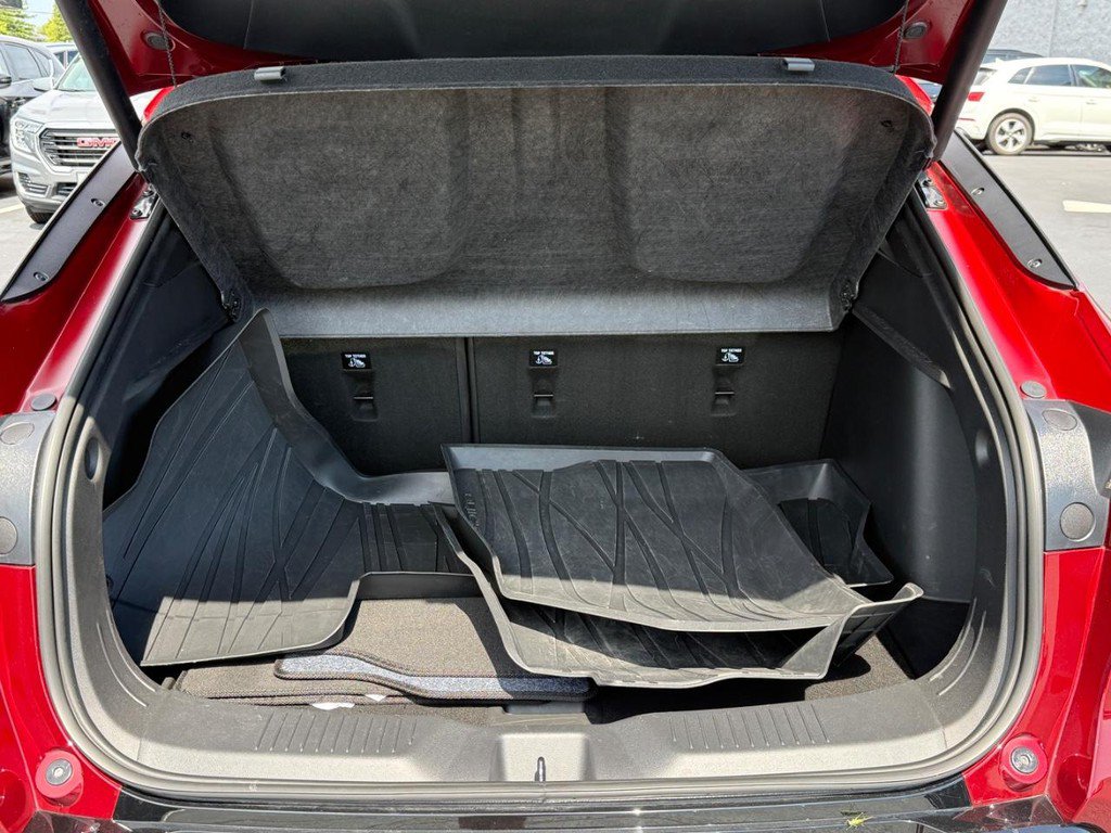 Used 2025 Buick Envista Sport Touring w/ Convenience I Package FWD image 4