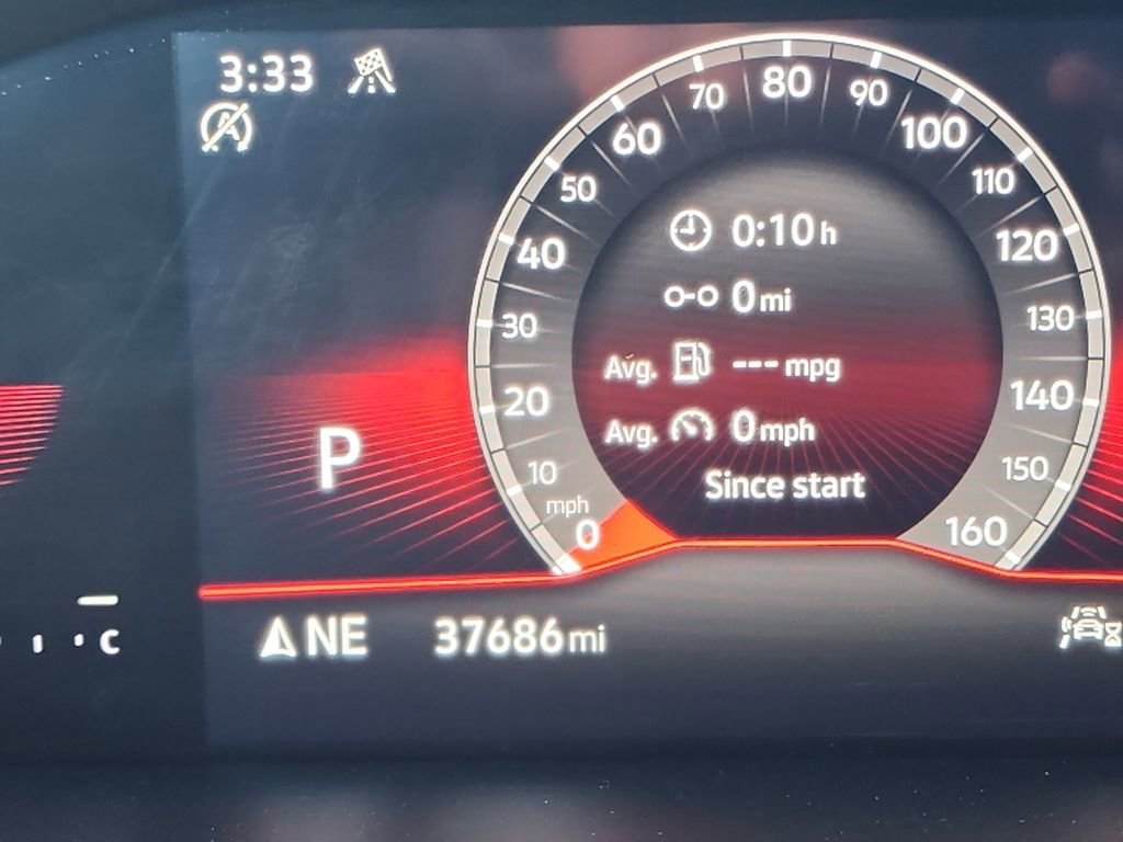 Used 2022 Volkswagen Tiguan SE R-Line image 18