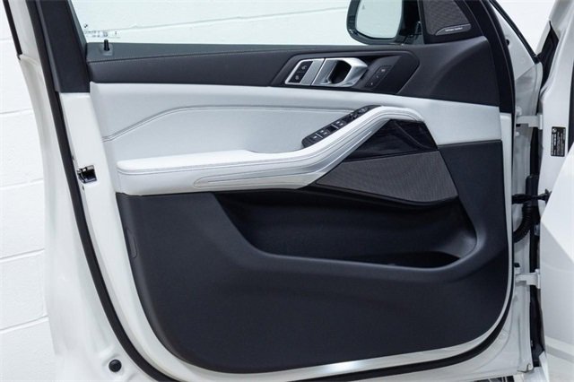 New 2026 BMW X5 xDrive40i image 17