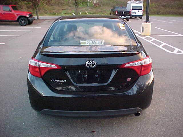 Used 2015 Toyota Corolla S image 12