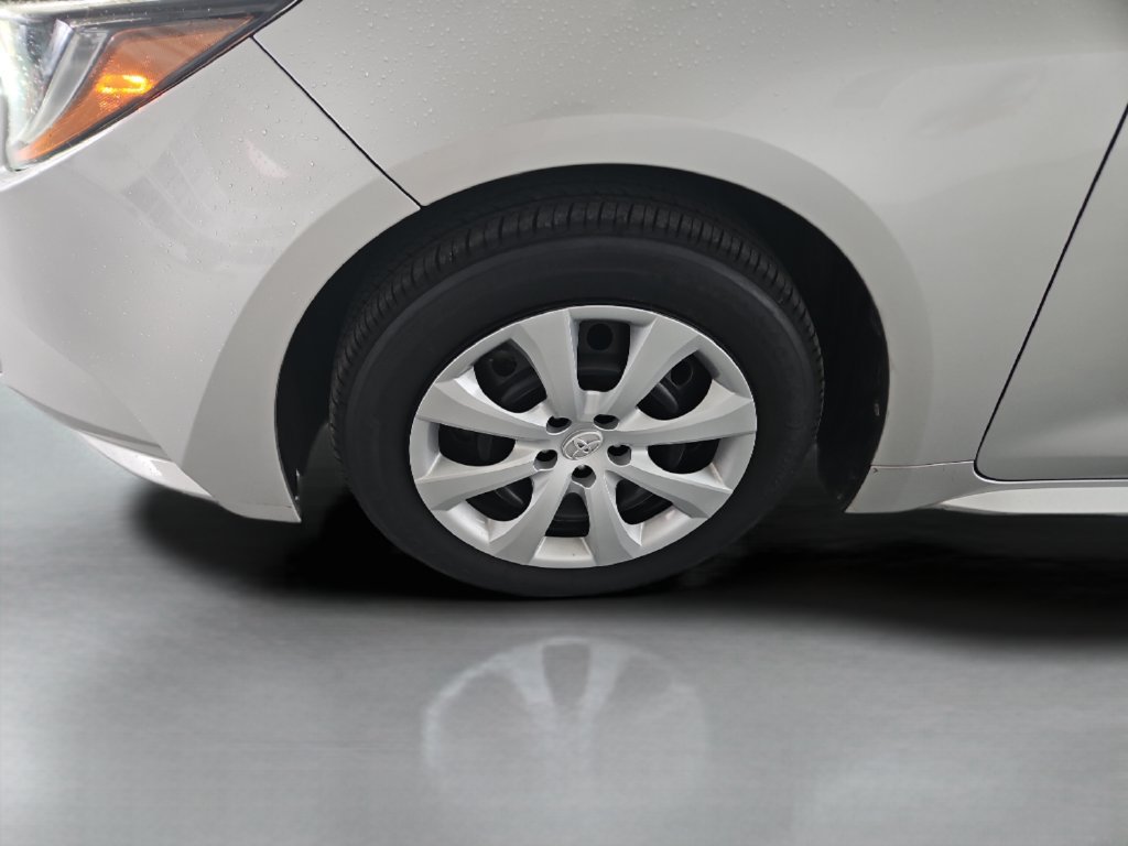 Certified 2022 Toyota Corolla LE FWD image 10
