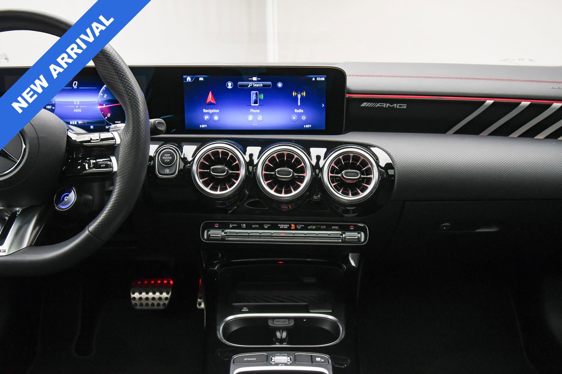 Used 2025 Mercedes-Benz CLA 35 AMG 4MATIC image 40