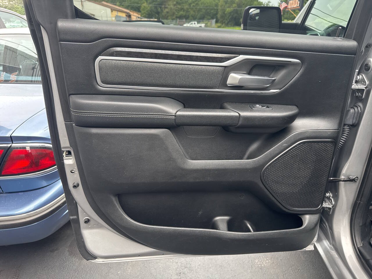 Used 2019 RAM 1500 Big Horn AWD/4WD image 15
