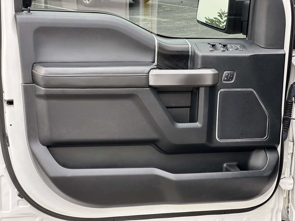Used 2019 Ford F150 Platinum AWD/4WD image 9