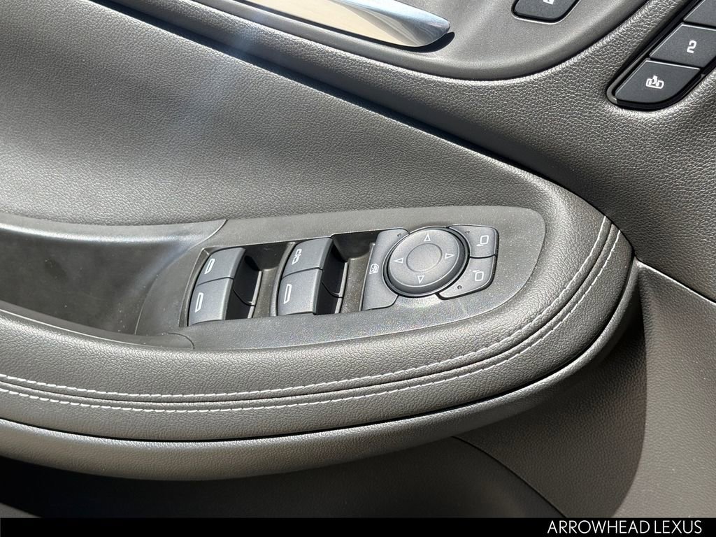 Used 2026 Buick Encore GX Avenir w/ Avenir Technology Package image 25