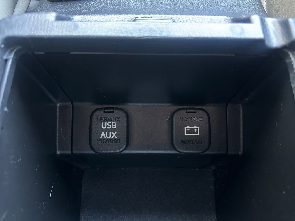 Used 2014 MAZDA MAZDA6 Touring w/ Touring Technology Package image 29