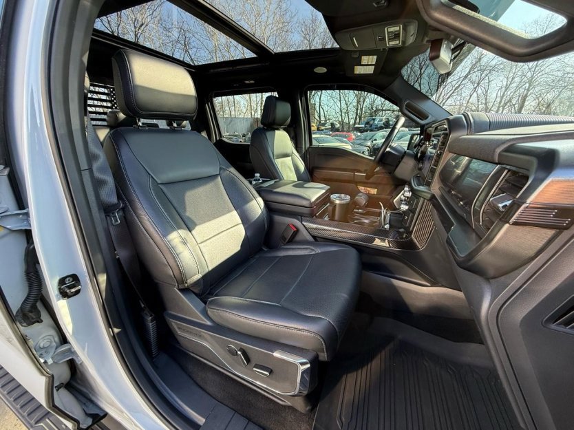 Used 2024 Ford F150 Lariat w/ Equipment Group 502A High image 6