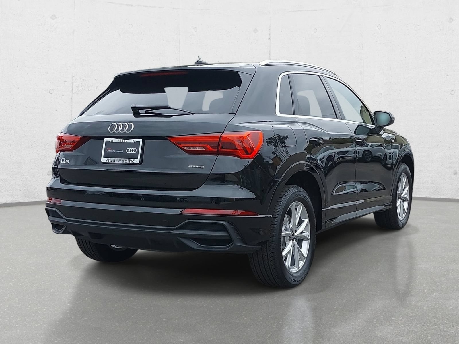 Certified 2025 Audi Q3 2.0T Premium w/ Convenience Package AWD/4WD image 5